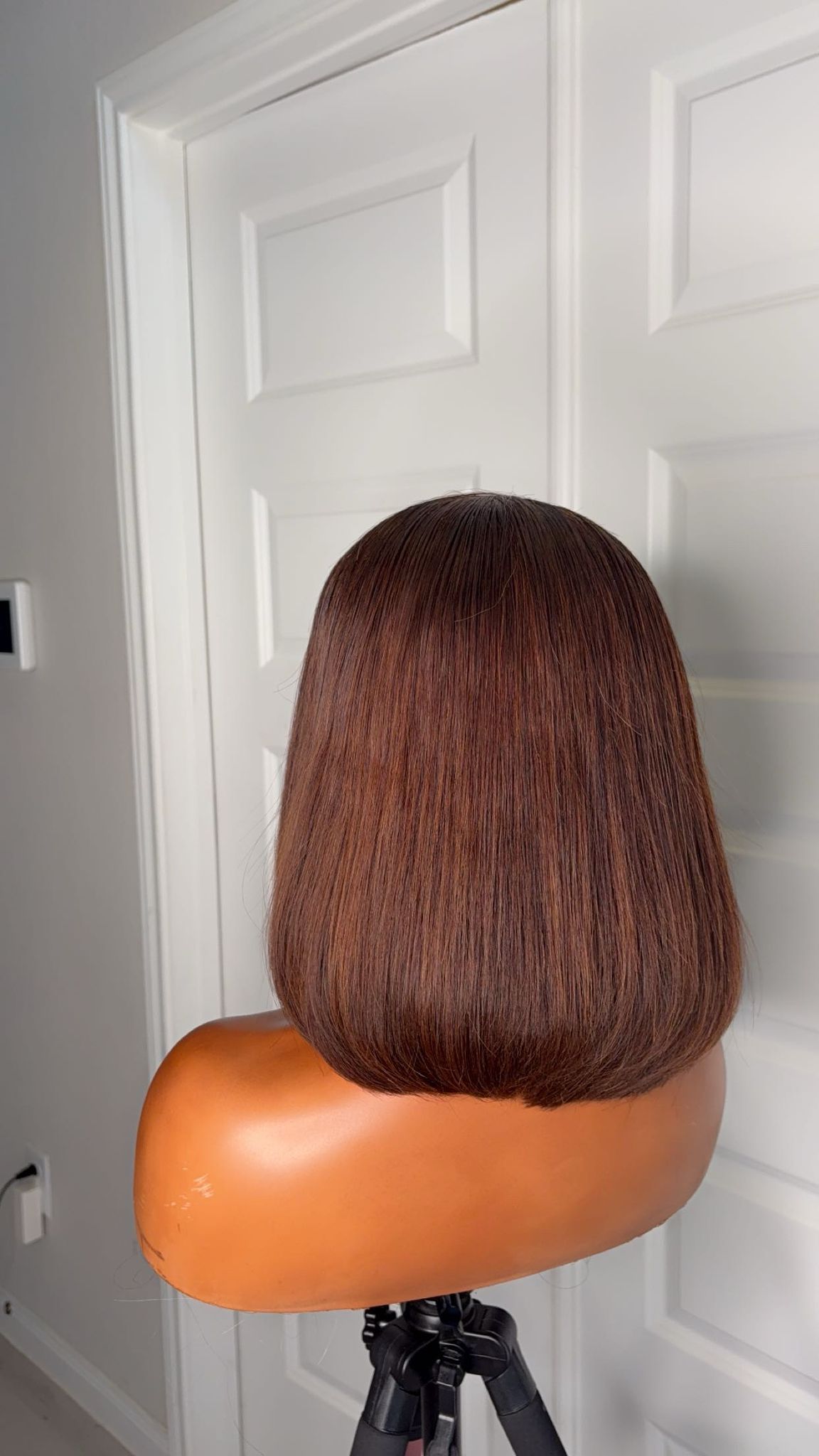 Classy 10-inch coffee brown Glueless Bob wig