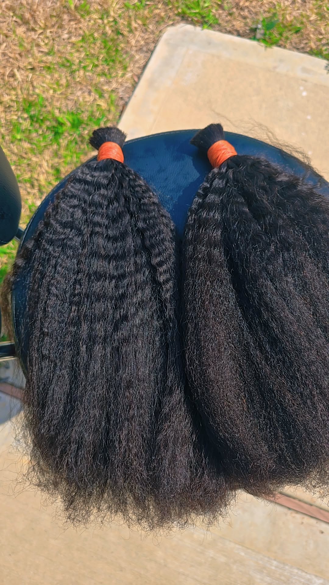 Luxury Kinky Straight Hair Bundles : 100% Raw Human Hair.