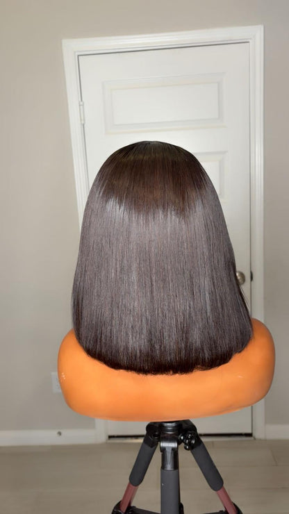 Signature Bob Straight 10-Inch Glueless Wig – Signature Luxury Collection