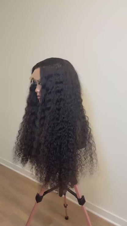 Signature Curly Pixels Glueless Wig,6x6, 5x5 HD Lace. (450grm)