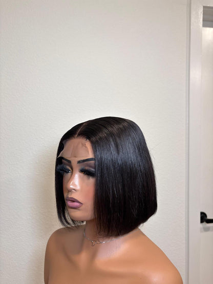 Signature Bob Straight 10-Inch Glueless Wig – Signature Luxury Collection
